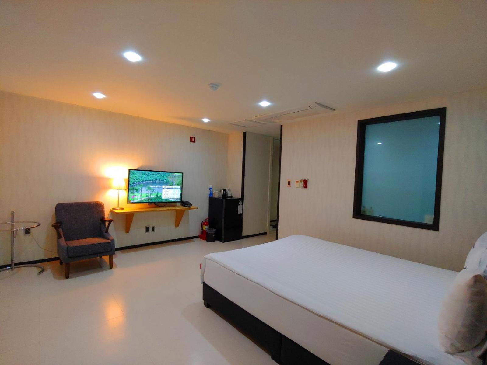 Hotel Rhangju Seogwipo Esterno foto
