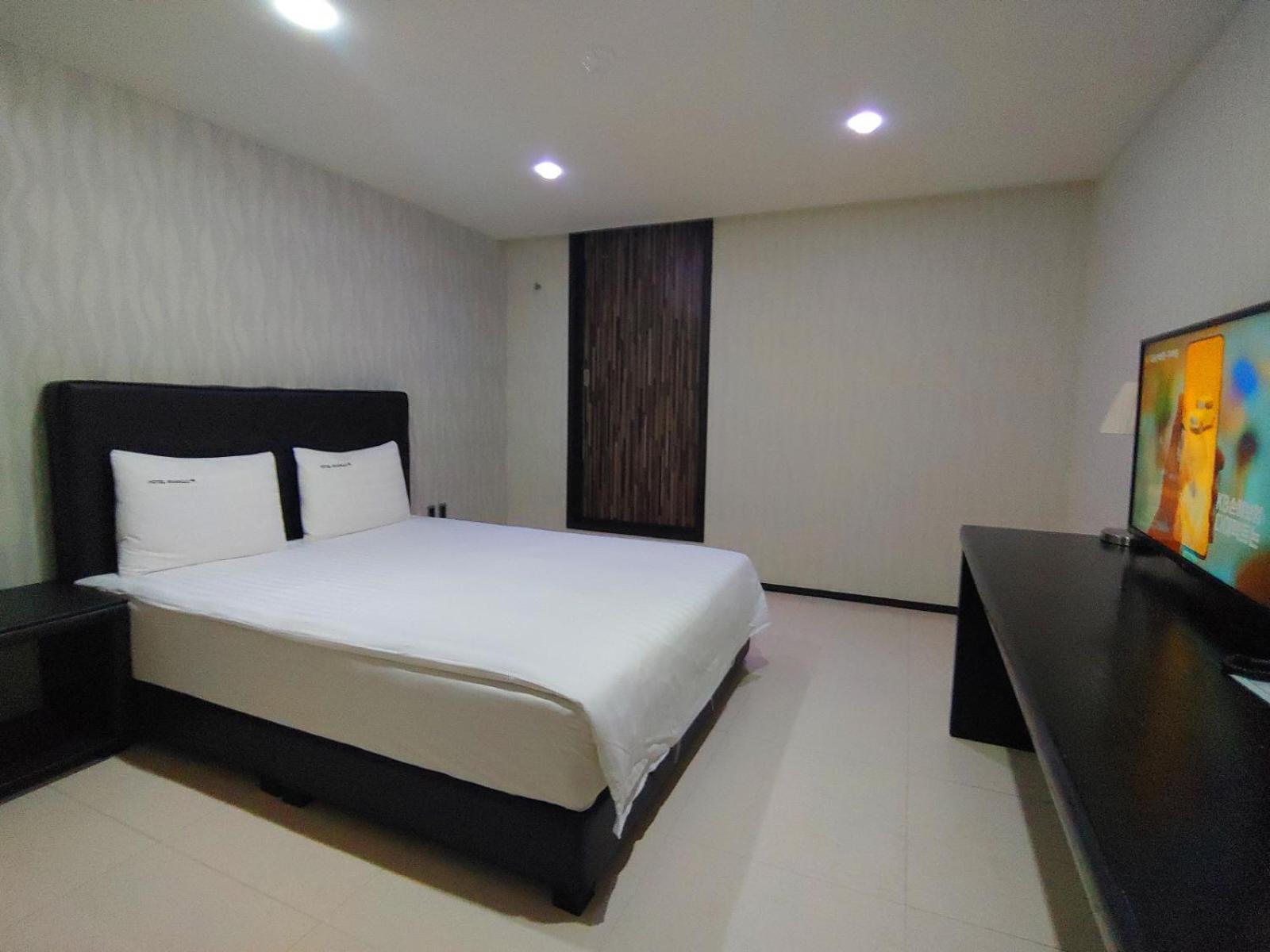 Hotel Rhangju Seogwipo Esterno foto