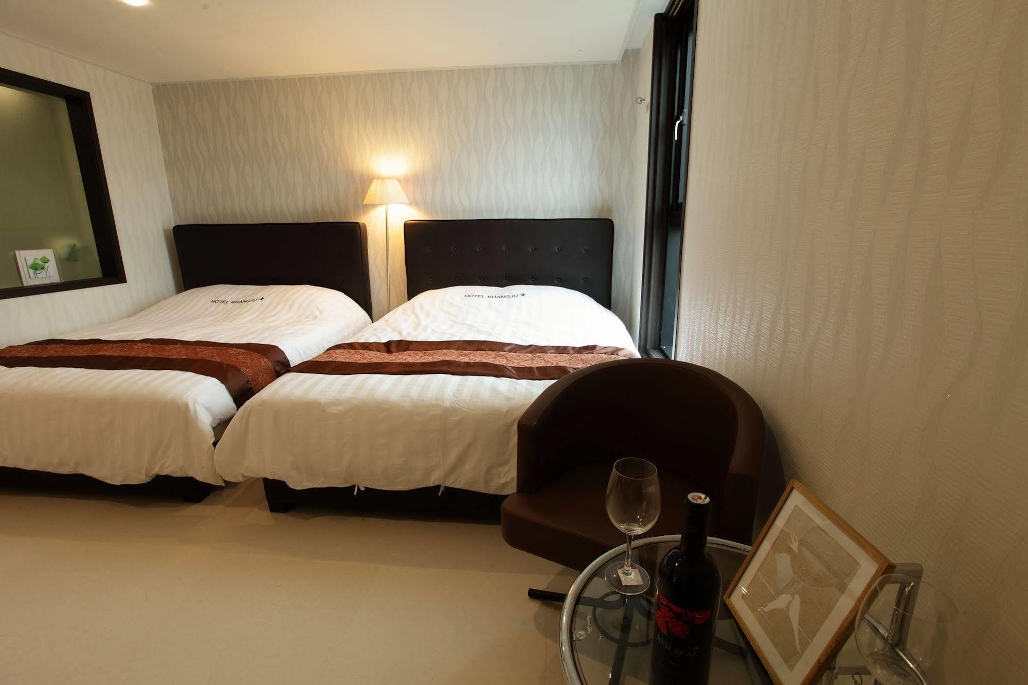 Hotel Rhangju Seogwipo Esterno foto