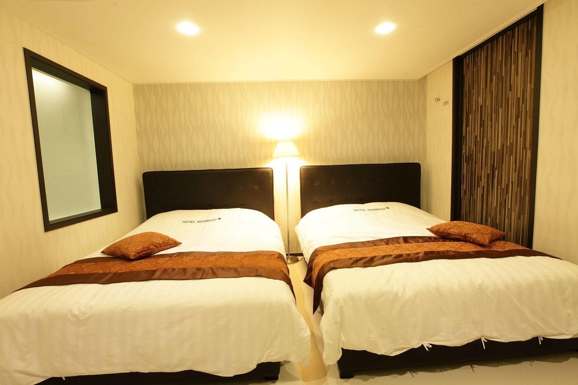 Hotel Rhangju Seogwipo Esterno foto